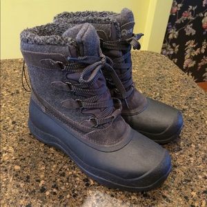 Quest Ladies Boots Size 8 and 6